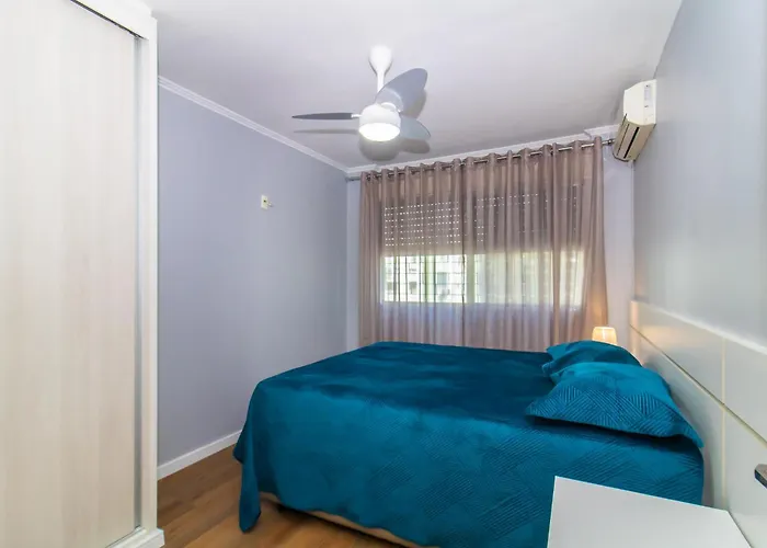 Apto 2 Dorm Próximo Consulado Americano, Fiergs, C0mpleto E Garagem Apartamento Porto Alegre