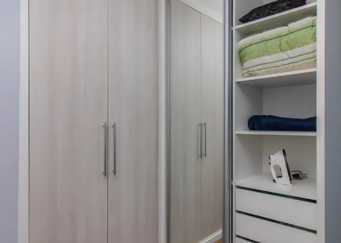 Apto 2 Dorm Próximo Consulado Americano, Fiergs, C0mpleto E Garagem