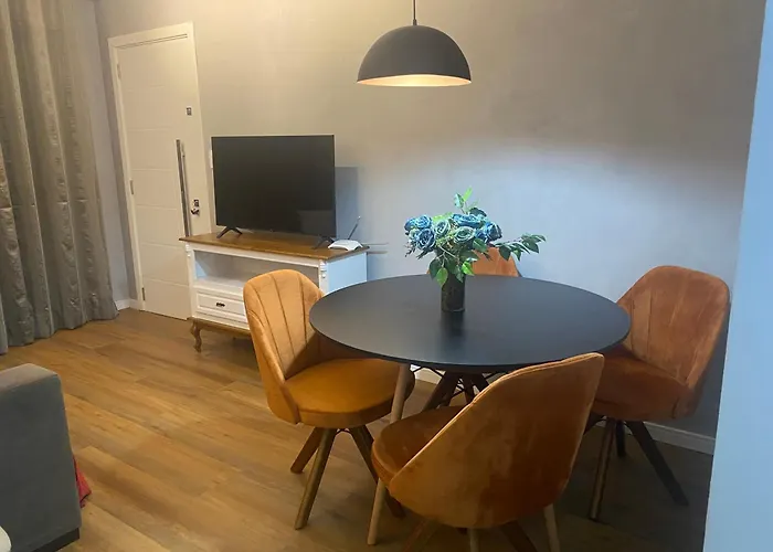 Apto 2 Dorm Próximo Consulado Americano, Fiergs, C0mpleto E Garagem * Porto Alegre
